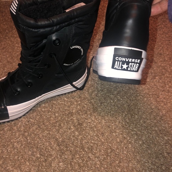 Converse shoes - Picture 2 of 3